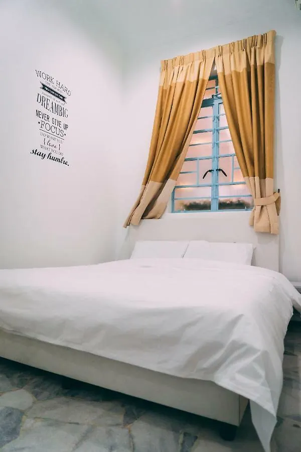 Goodnite Hogwarts Hotel George Town Malaysia